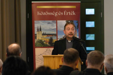 Kép szöveg